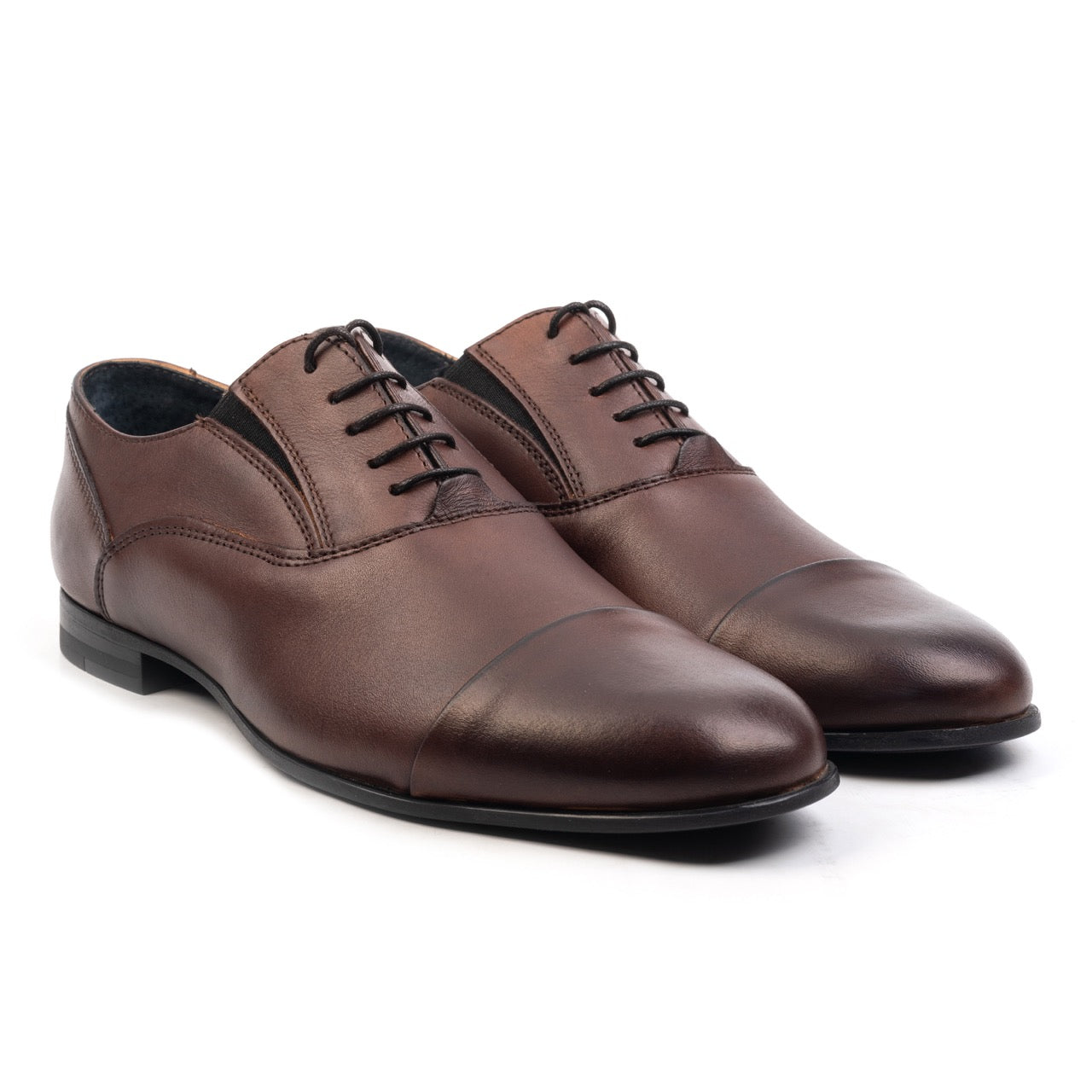 Omnio gusset oxfort veterschoen heren tan leer