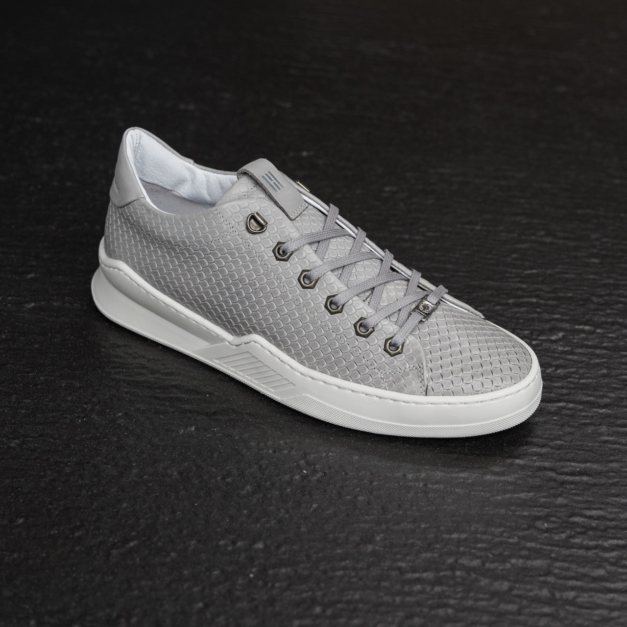 Hinson city low sneakers heren lichtgrijs embossed leer